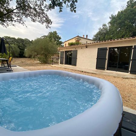 Vezenobres Appartement De Charme Avec Jaccusi מראה חיצוני תמונה